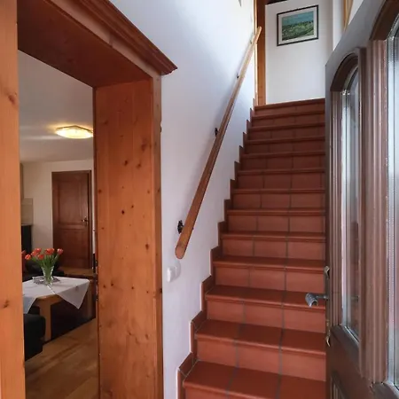 Lejlighed Haus Poell *