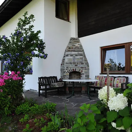 Lejlighed Haus Poell Prama